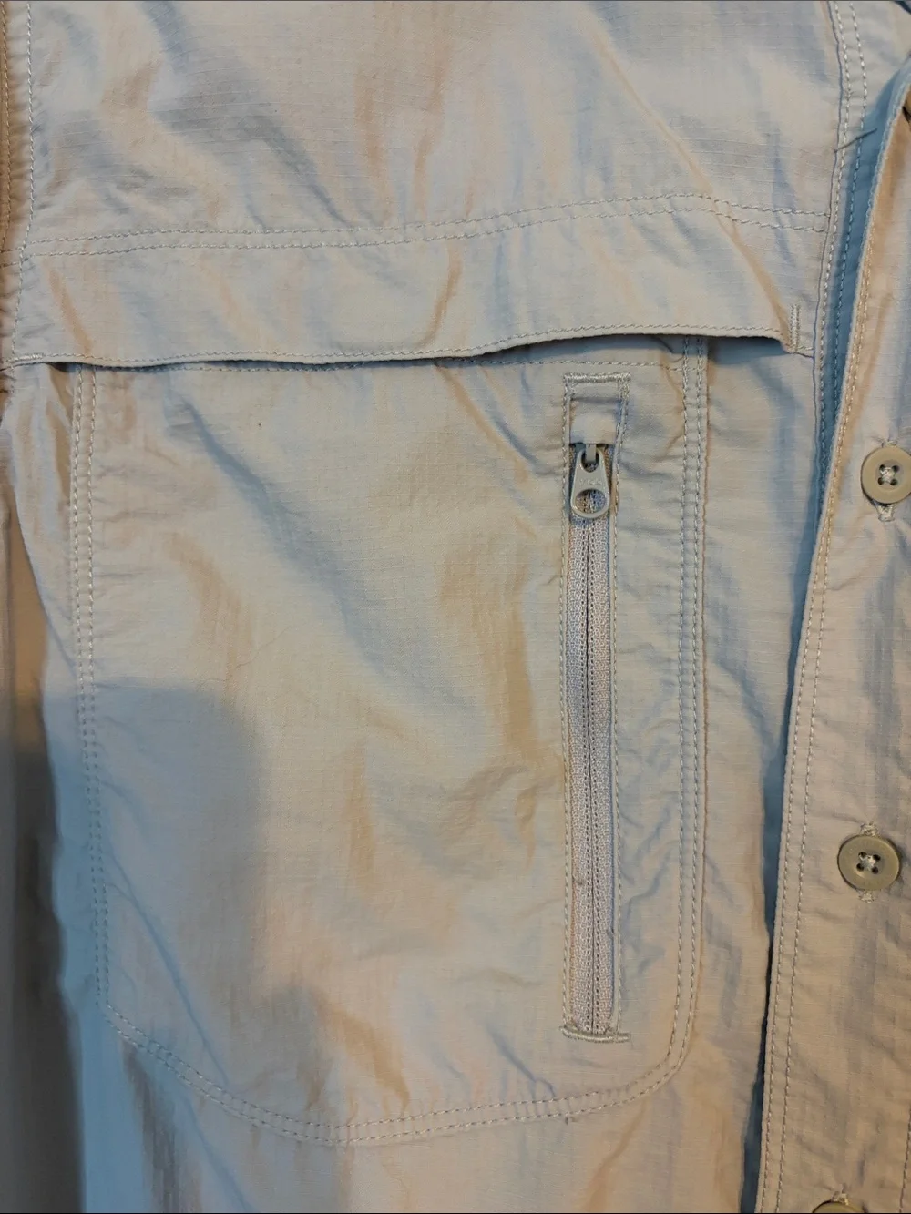 The North Face Men’s Light Gray Long-Sleeve Button-Down Shirt